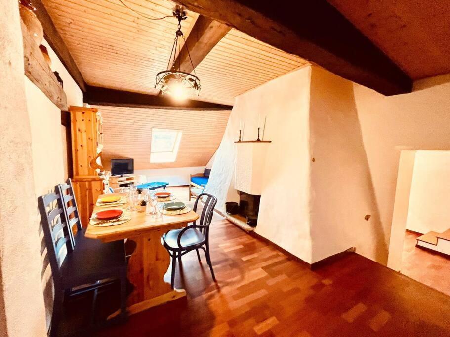 Charmant Appartement De Vacances Alta Ripa Hauterive  外观 照片