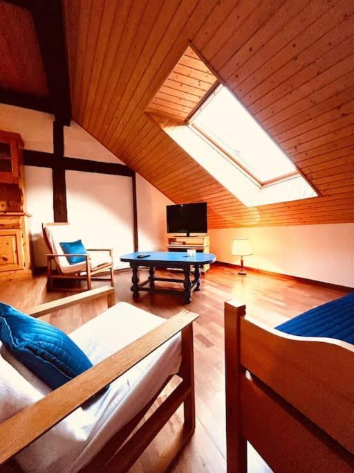 Charmant Appartement De Vacances Alta Ripa Hauterive  外观 照片