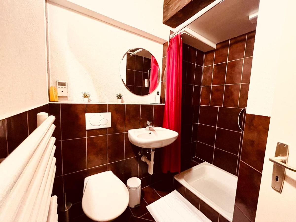Charmant Appartement De Vacances Alta Ripa Hauterive  外观 照片